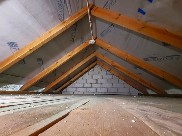 Realizacja ocieplenia pianką poliuretanową nr 1 - Ciepły Dom Lublin