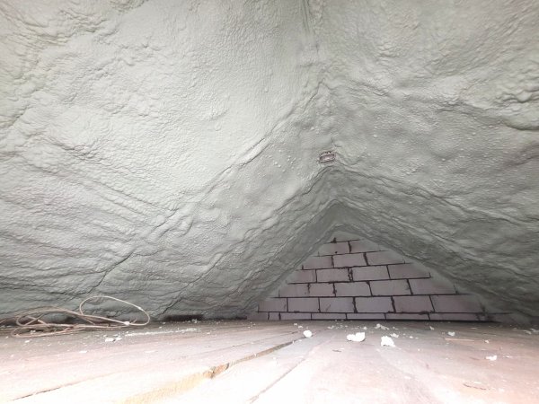 Realizacja ocieplenia pianką poliuretanową nr 2 - Ciepły Dom Lublin